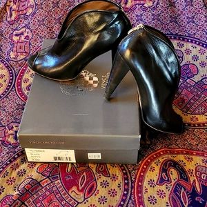 Vince Camuto Amber Black Bootie - 9.5